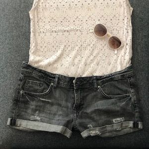 h&m grey jean shorts*free with other purchase*